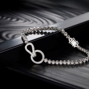 Double-buckle bracelet